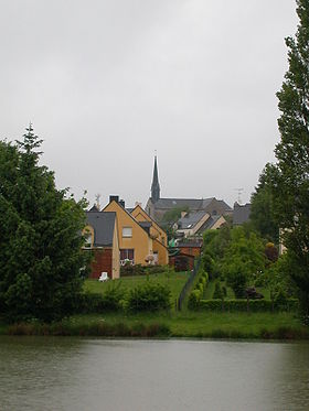 Le bourg vu depuis l'étang
