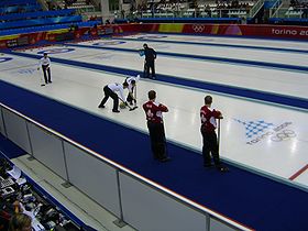 Curling Torino 2006 Pinerolo Palaghiaccio scena1.jpg
