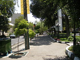 Le parc Dibaji le long de la rue du même nom