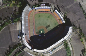 Dodger Stadium satellite view.png