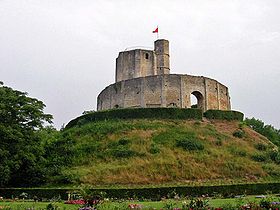 La motte et le donjon du château de Gisors