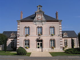 La façade de la mairie de Droué
