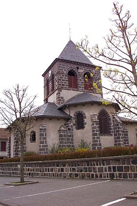 L'église de Saint-Ours-les-Roches