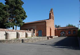 Église et mairie de Mervilla