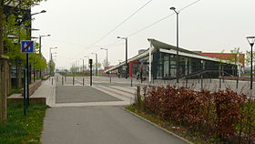 Le long du tramway de Valenciennes, à la hauteur de la station Moriamez Recherche