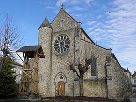 Façade occidentale de l'église de Ferrières-en-Brie.