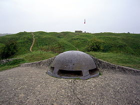 Vue extérieure du fort de Vaux