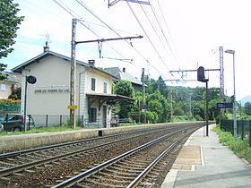 Gare de Viviers-du-Lac (Savoie).JPG