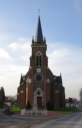 L'église et le monument-aux-morts.