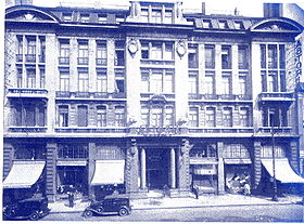 L'hôtel Astoria, palace bruxellois, oeuvre de l'architecte Henri van Dievoet, 1909.