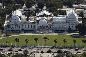 Le palais après le tremblement de terre de janvier 2010.
