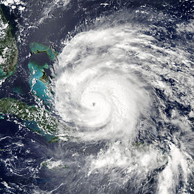 Irene au stade d'ouragan de catégorie 3 le 24 août
