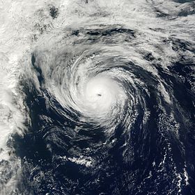 L'ouragan Humberto le 26 septembre 2001, proche de son pic d'intensité