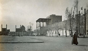 Photo historique de la place (années '30 du XXe siècle)
