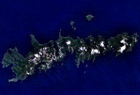 Vue satellite de l'île des États et, au nord, des îles de l'An Nouveau