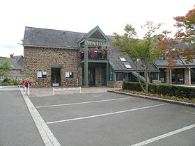 Mairie de Javené.