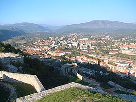 Vue sur la ville depuis la forteresse de Knin