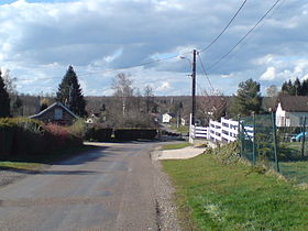 Vue du village depuis la route de Palante.