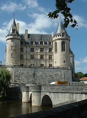 Image illustrative de l'article Château de La Rochefoucauld