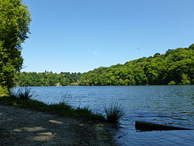 Le lac d'Arguenon depuis l'embarcadère de Pléven.