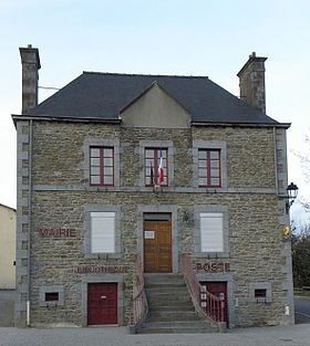 Mairie du Tronchet.