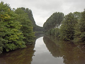 Le canal Léopold à Damme,à la jonction avec le canal de Damme