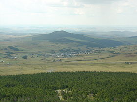 Le village des Estables vu depuis le Mont Mézenc