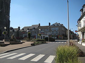 Centre-ville de Liffré (rue de Fougères)