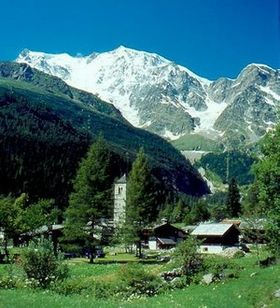 Vue du village de Macugnaga