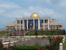 Le bâtiment de la résidence du président la République d'Ingouchie à Magas