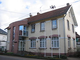 La mairie de Mittelhausbergen.