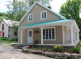 Maison Fleury, pavillon du Musée Laurier de Victoriaville situé au 18, rue Laurier ouest, à Victoriaville (Québec, Canada)