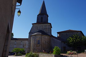 Le bourg de Marval avec l'église