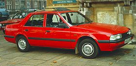 Mazda 626 notchback 1984 London.jpg