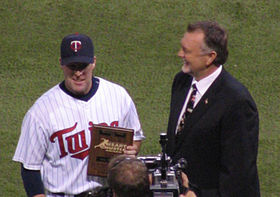 Mike Redmond and Bert Blyleven.jpg