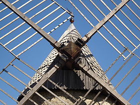 Le moulin à vent du village