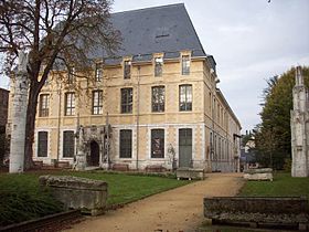 Musée des antiquités.JPG