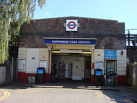 Northwick Park tube station 1.jpg