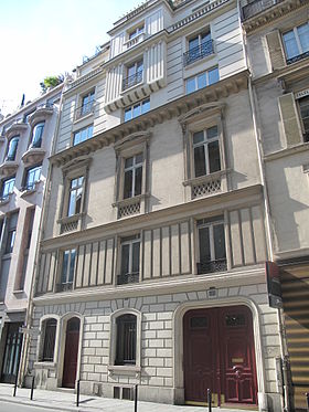 L'immeuble où se trouvait le One Two Two, au n°122 rue de Provence, dans le VIIIe arrondissement de Paris.