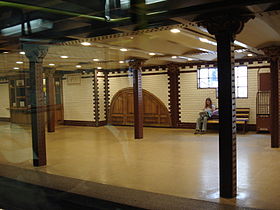 Opera Station - Budapest Metro.jpg