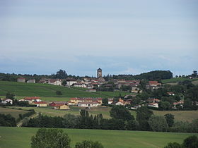 Le bourg de Péronne, vu de Lanques