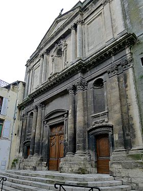 Façade de l'église Saint-Julien.