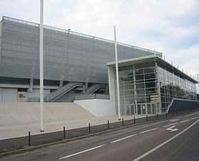 Le Palais des sports vu du côté de l'entrée du public