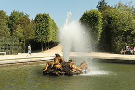 Parc de Versailles, Bassin de Bacchus, Balthazar et Gaspard Marsy, (1672–75) 02.jpg
