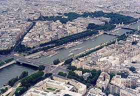 La Seine à Paris vue de la tour Eiffel.