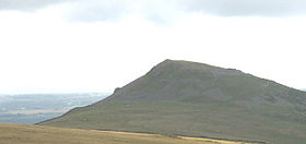 Pen-y-gaer from the north.jpg