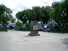 Plaza Bolívar of Cúa.jpg