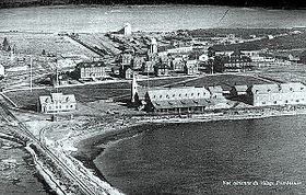 Vue aérienne de Port-Menier, 1895