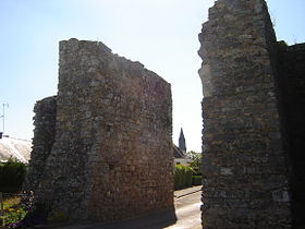 La Porte Guerchoise, vestige des fortifications de Châtelais