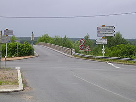 Photographie de la route D 27 : La RD 27 vers le pont Boutiron